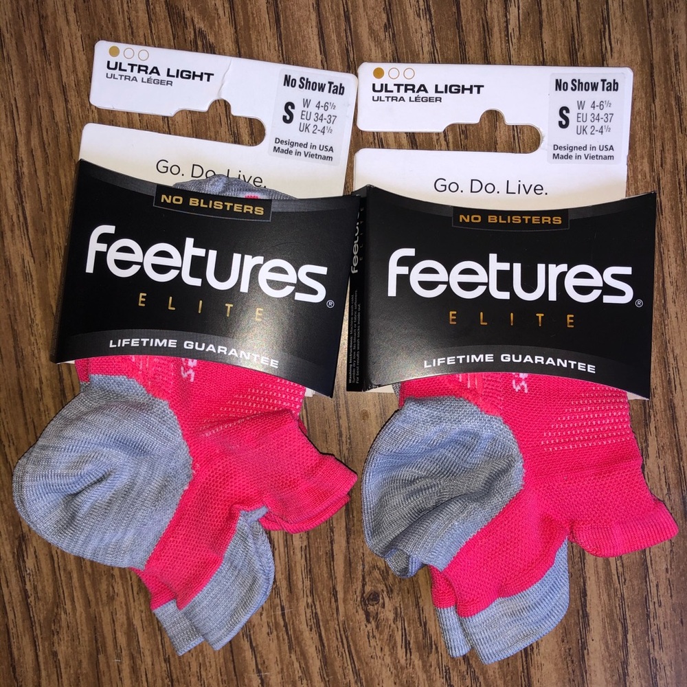 NWT Feetures Elite Athletic Socks
